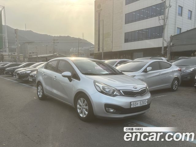 Kia pride 1.4 MPI Sedan Deluxe — пробег 36 286 км — фото 1 из 5
