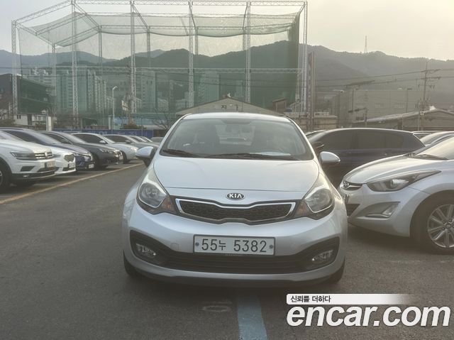 Kia pride 1.4 MPI Sedan Deluxe — пробег 36 286 км — фото 2 из 5