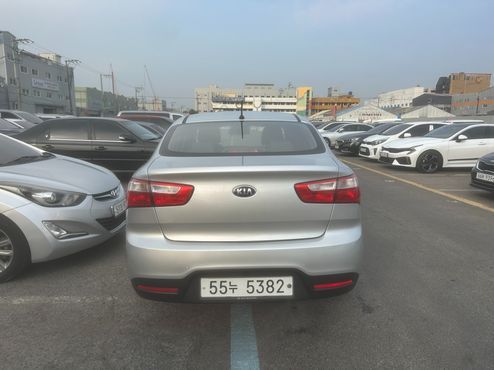Kia pride 1.4 MPI Sedan Deluxe — пробег 36 286 км — фото 5 из 5