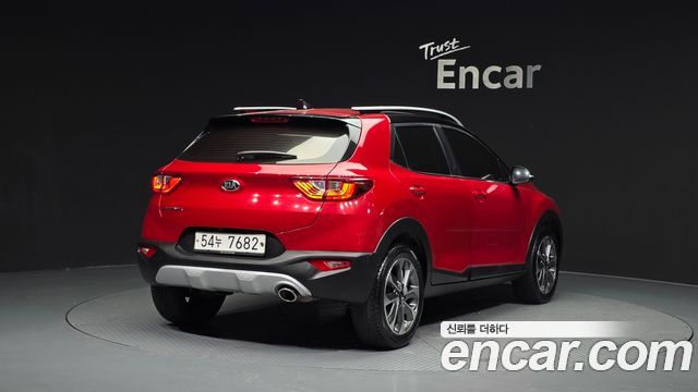 Kia Stonic из Кореи Encar