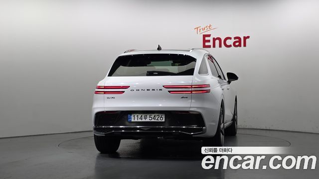 Genesis GV70 из Кореи Encar