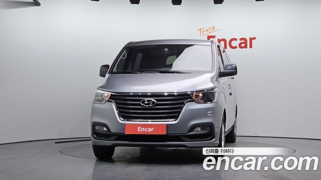 Hyundai Starex Urban 9-Seater Premium — пробег 126 310 км — фото 3 из 5