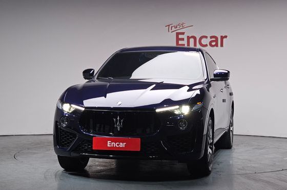 Maserati Levante 3.0 S AWD GranSport — пробег 68 699 км — фото 3 из 5