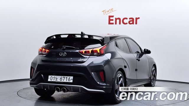 Hyundai Veloster 1.6 Turbo Sport Core — пробег 98 976 км — фото 2 из 5