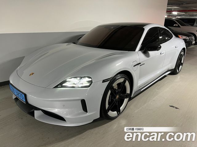 Porsche Taycan Base 4 — пробег 5 100 км — фото 4 из 5