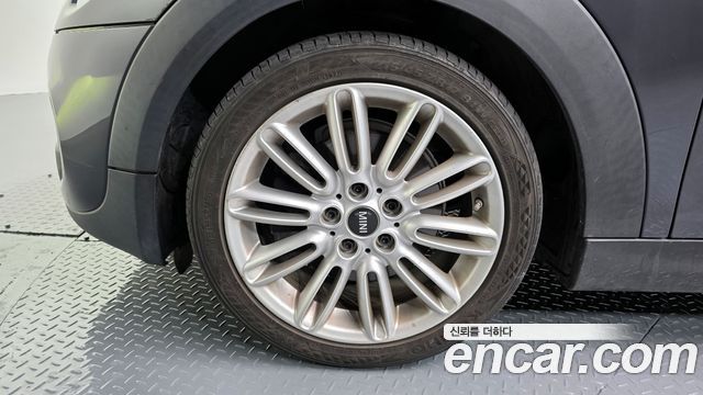 Mini Cooper Standard Third Generation — пробег 50 339 км — фото 5 из 5