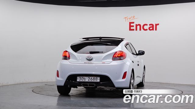 Hyundai Veloster DCT Pack — пробег 72 860 км — фото 4 из 5