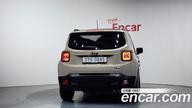 Jeep Renegade 2.4 Longitude — пробег 45 233 км — фото 4 из 5