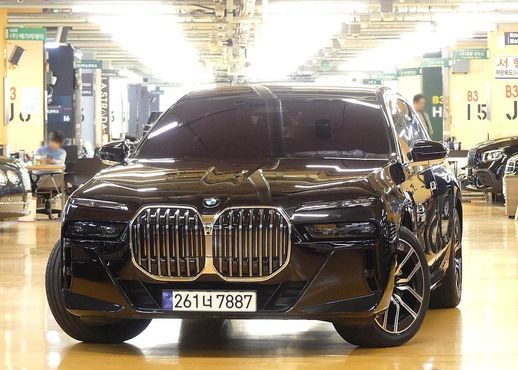 BMW 7-Series 740d xDrive M Sport — пробег 5 900 км — фото 3 из 5