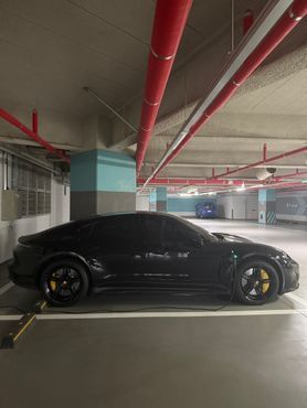 Porsche Taycan Turbo S — пробег 31 900 км — фото 4 из 5