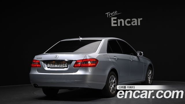 Mercedes-Benz E-Class из Кореи Encar