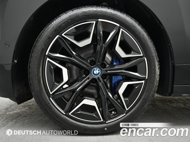 BMW iX из Кореи Encar