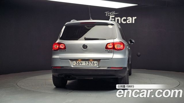 Volkswagen Tiguan 2.0 TDI 5N — пробег 170 039 км — фото 4 из 5