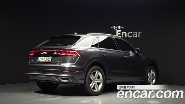 Audi Q8 45 TDI Quattro Premium — пробег 74 617 км — фото 2 из 5