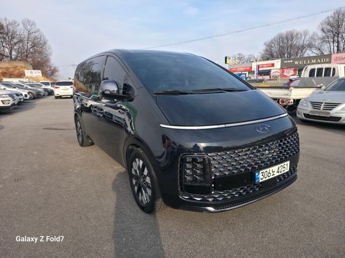 Hyundai Staria 4WD Lounge 9-Seater Inspiration — пробег 31 899 км — фото 2 из 5
