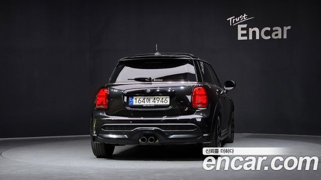 Mini Cooper из Кореи Encar