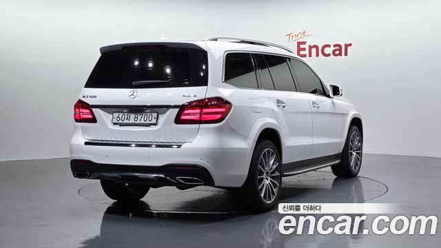 Mercedes-Benz GLS-Class GLS500 4MATIC — пробег 158 023 км — фото 2 из 5