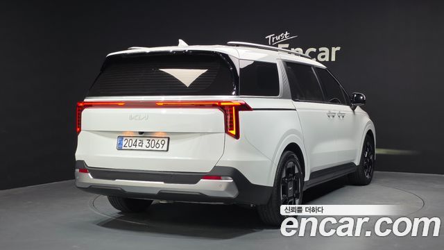 Kia Carnival 9-Seater Prestige — пробег 75 342 км — фото 2 из 5