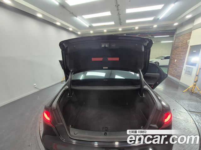 Audi A8 из Кореи Encar