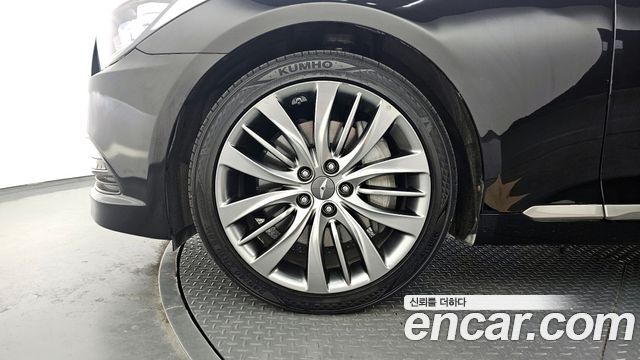 Hyundai Genesis из Кореи Encar