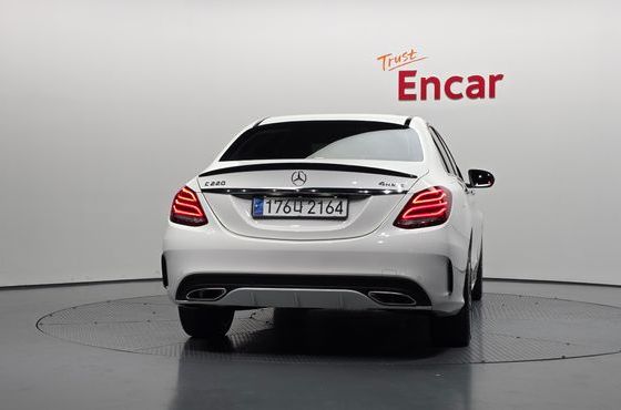Mercedes-Benz C-Class C200 4MATIC AMG Line — пробег 96 111 км — фото 4 из 5