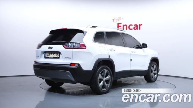 Jeep Cherokee из Кореи Encar