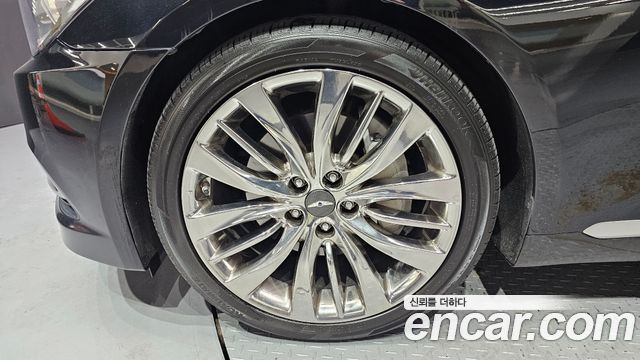 Hyundai Genesis из Кореи Encar