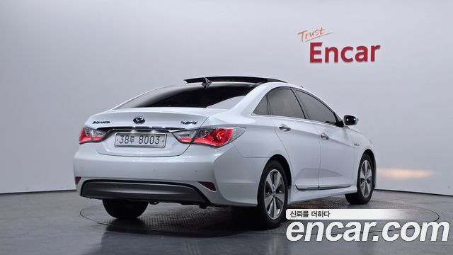 Hyundai Sonata 2.0 Royal — пробег 173 147 км — фото 2 из 5