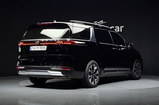 Kia Carnival Diesel 9-Seater Signature — пробег 146 390 км — фото 2 из 5