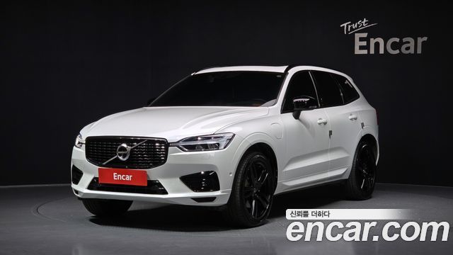 Volvo XC60 T8 R-Design — пробег 77 674 км — фото 1 из 5