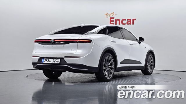 Toyota Crown из Кореи Encar