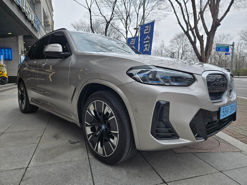 BMW iX3 M Sports — пробег 34 000 км — фото 1 из 5