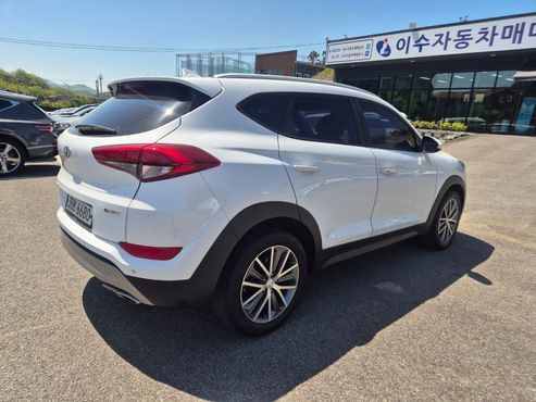 Hyundai Tucson Diesel 2.0 2WD Modern — пробег 92 405 км — фото 4 из 5