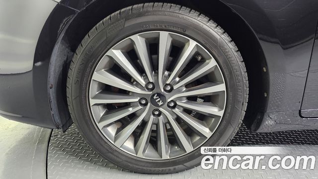 Kia K7 из Кореи Encar