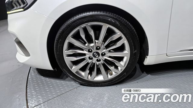 Kia K7 из Кореи Encar