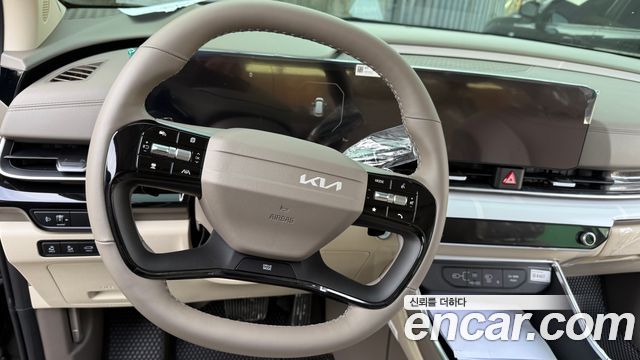 Kia Carnival HEV 7-Seater X Line — пробег 10 000 км — фото 4 из 5