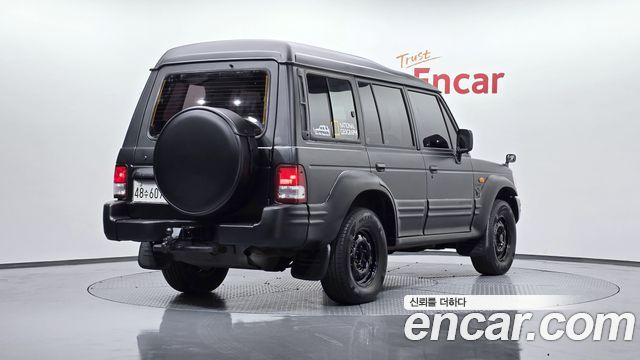 Hyundai Galloper 9-Seater V6 LPG — пробег 221 915 км — фото 2 из 5