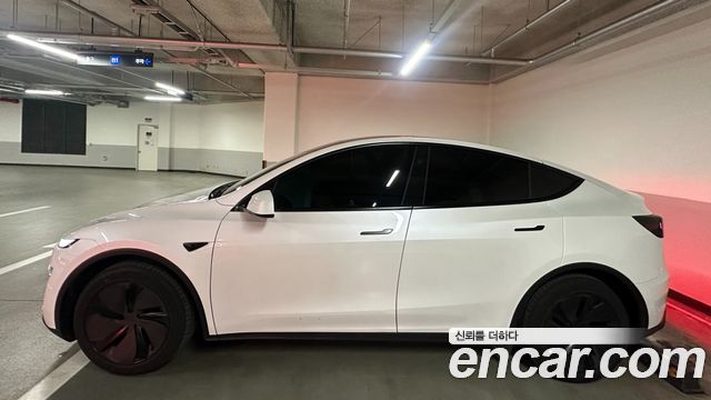 Tesla Model Y RWD — пробег 3 500 км — фото 3 из 5