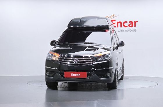 Ssangyong KORANDO 4WD Chateau 11-seater — пробег 120 192 км — фото 3 из 5