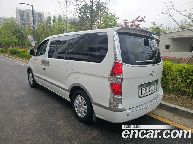 Hyundai Starex 11-Seater Wagon Modern — пробег 61 431 км — фото 4 из 5