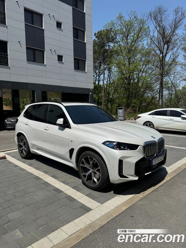 BMW X5 xDrive 40i M Sport — пробег 12 400 км — фото 3 из 5