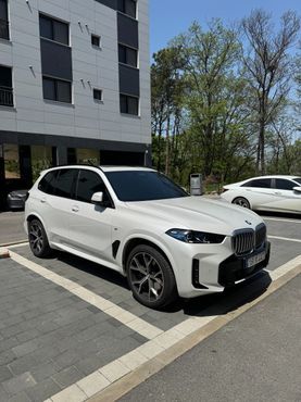 BMW X5 xDrive 40i M Sport — пробег 12 400 км — фото 3 из 5