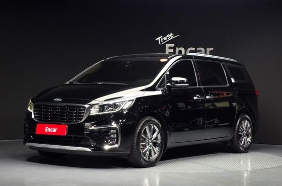 Kia Carnival 9-Seater Noblesse Special — пробег 63 901 км — фото 1 из 5