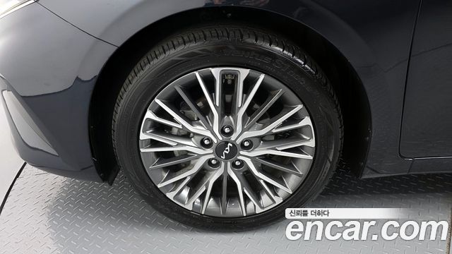 Kia K3 из Кореи Encar