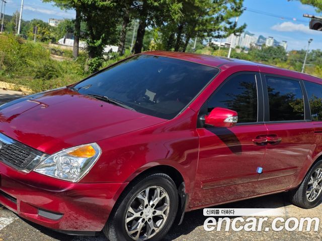 Kia Carnival Grand Carnival GX Standard — пробег 104 800 км — фото 3 из 5