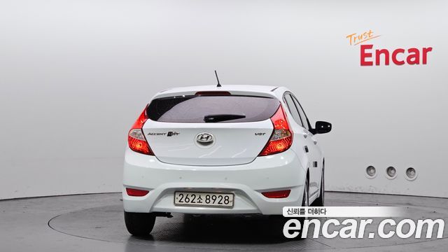 Hyundai Accent Diesel WIT 1.6 VGT Modern — пробег 181 080 км — фото 4 из 5