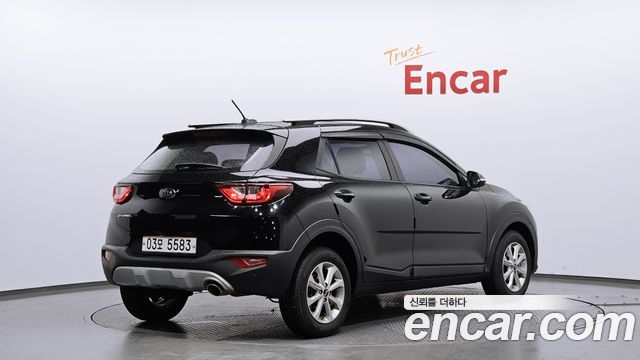 Kia Stonic из Кореи Encar