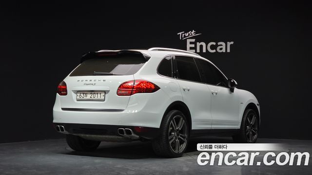 Porsche Cayenne 4.2 S Diesel 958 — пробег 107 861 км — фото 2 из 5