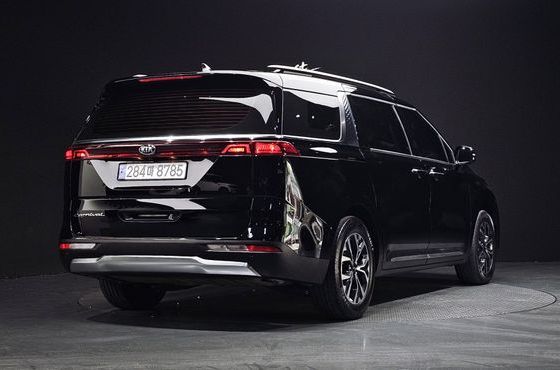 Kia Carnival Diesel 9-Seater Noblesse — пробег 50 157 км — фото 2 из 5