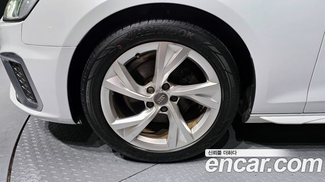 Audi A4 из Кореи Encar
